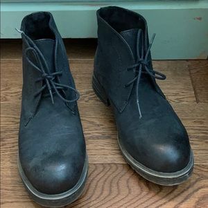 Wanted by Steve Madden 7.5 black leather nwob